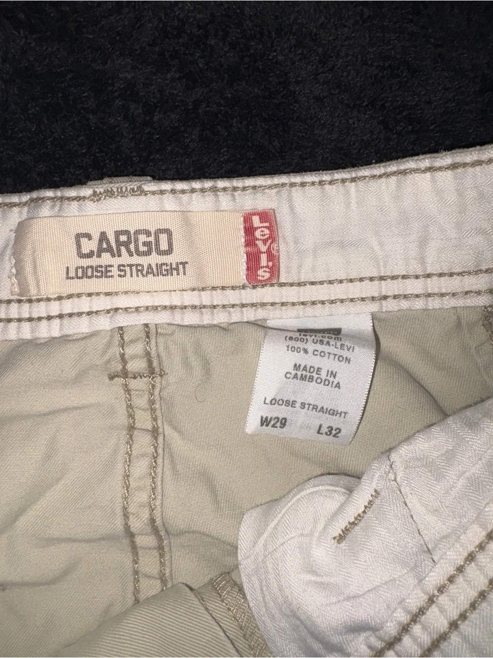 Levi's Light Cream Cargo Pants with Side Pockets